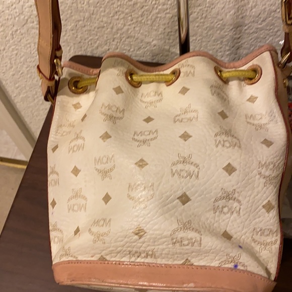 MCM Visetos Mini Bucket - Picture 9 of 10